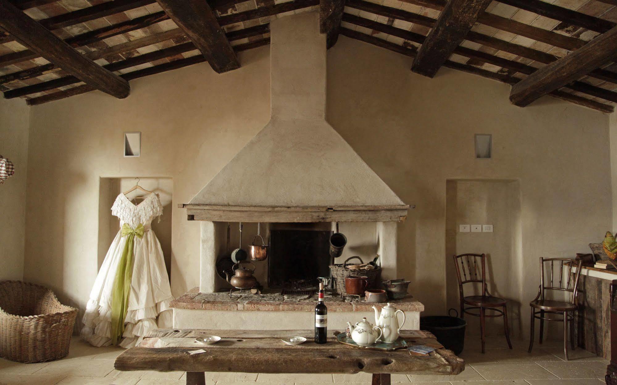 Follonico 4-Suite B&B Torrita di Siena Bagian luar foto